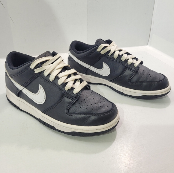 nike dunk low black and white youth